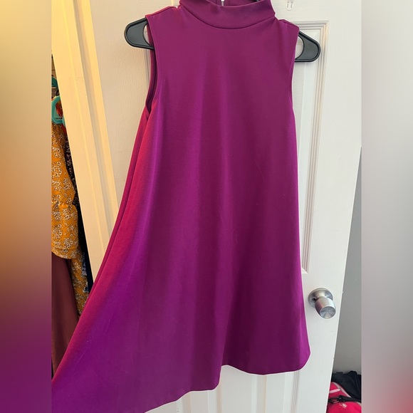 Flowy business casual dress - Picture 1 of 4